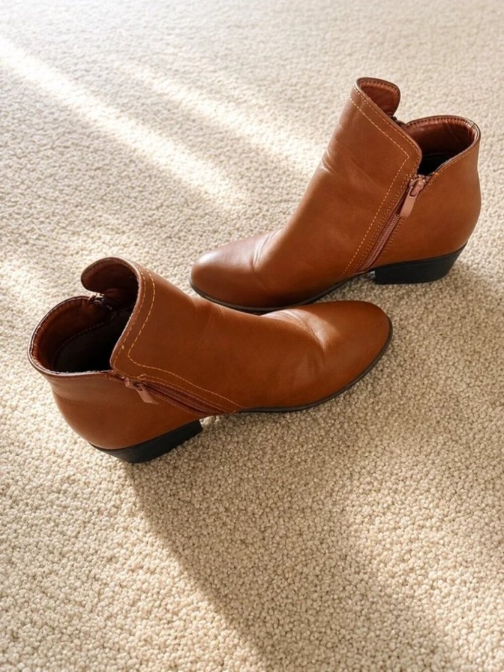 🔥Chic Brown Ankle Booties - Size 9🔥